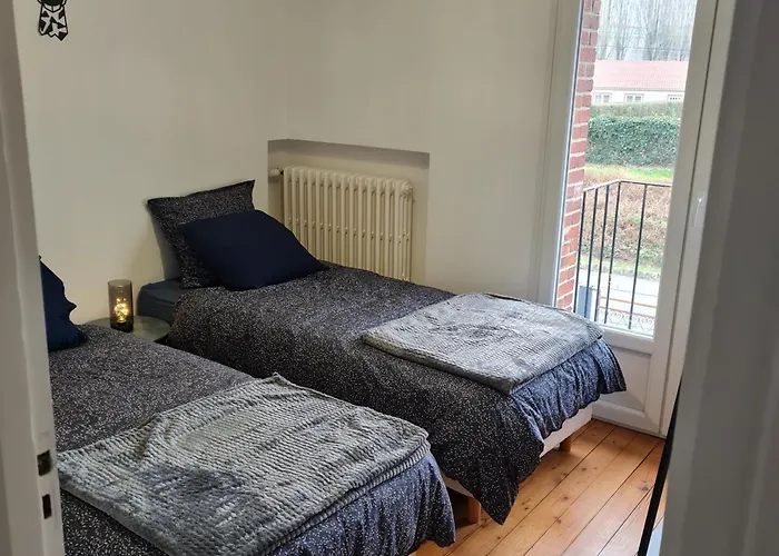 Au Rayon Du Soleil רואה